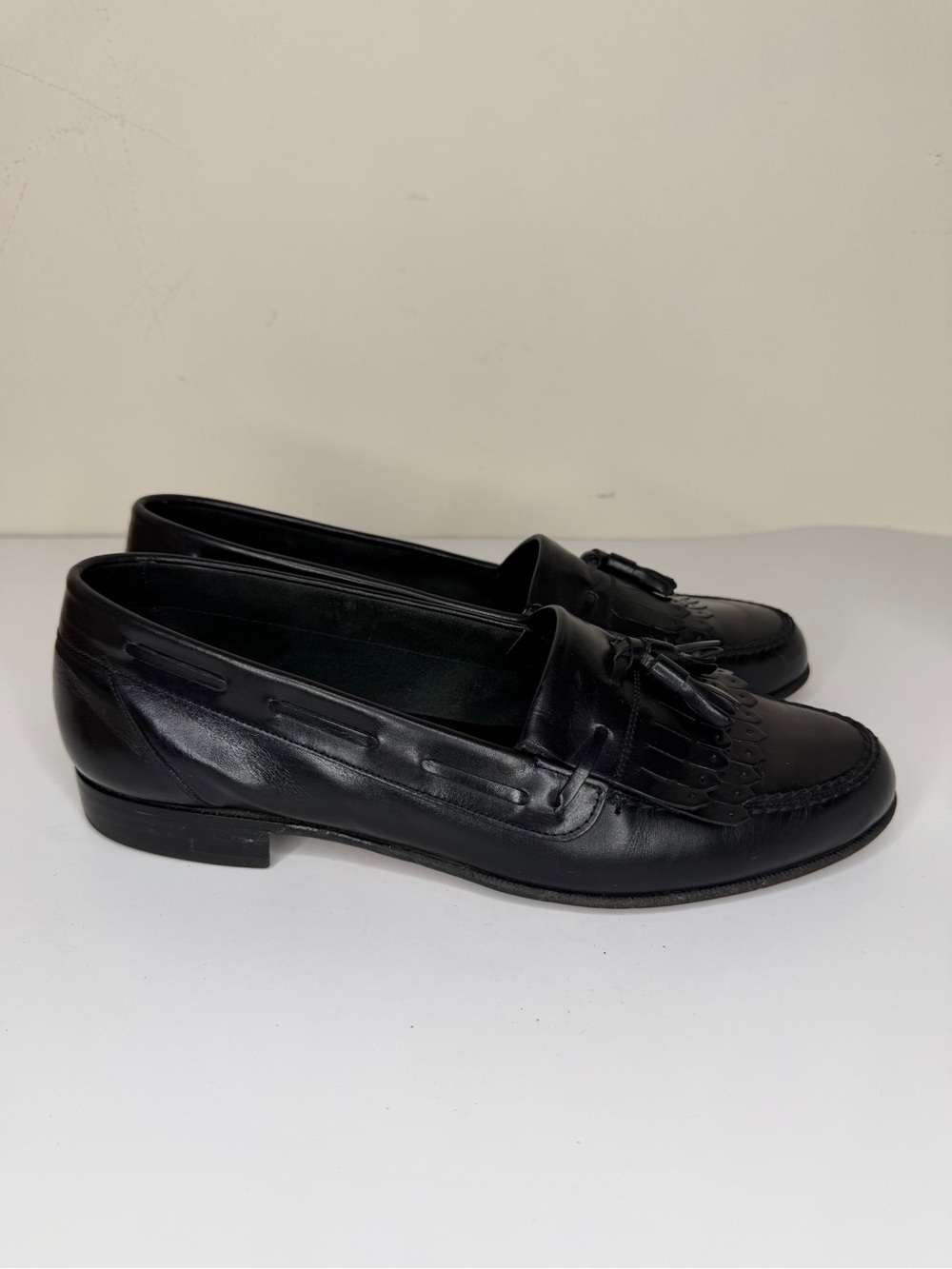Bally Of Switzerland Logan Loafers Size 8.5M Mens Black Leather Tassel Fringe